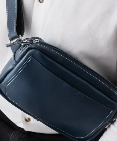 Alternative view of کیف کراس بادی چرم طبیعی