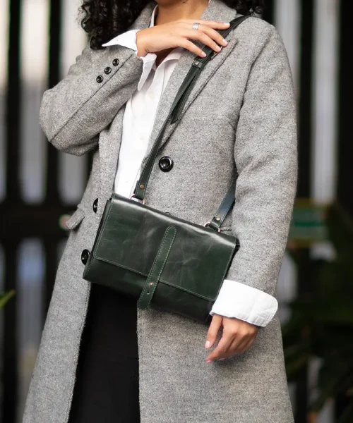 کیف رودوشی زنانه چرم طبیعی مدل روجا