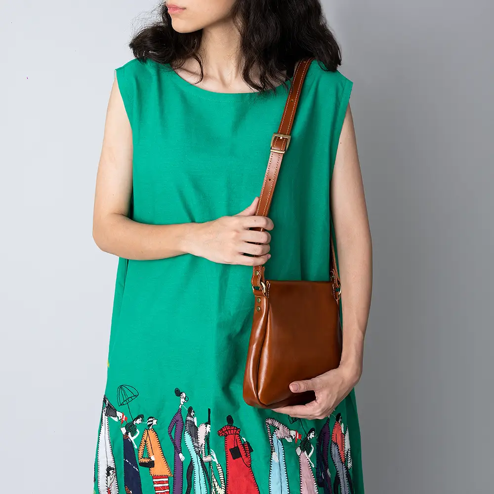 کیف دوشی چرم طبیعی زنانه مدل شانلی